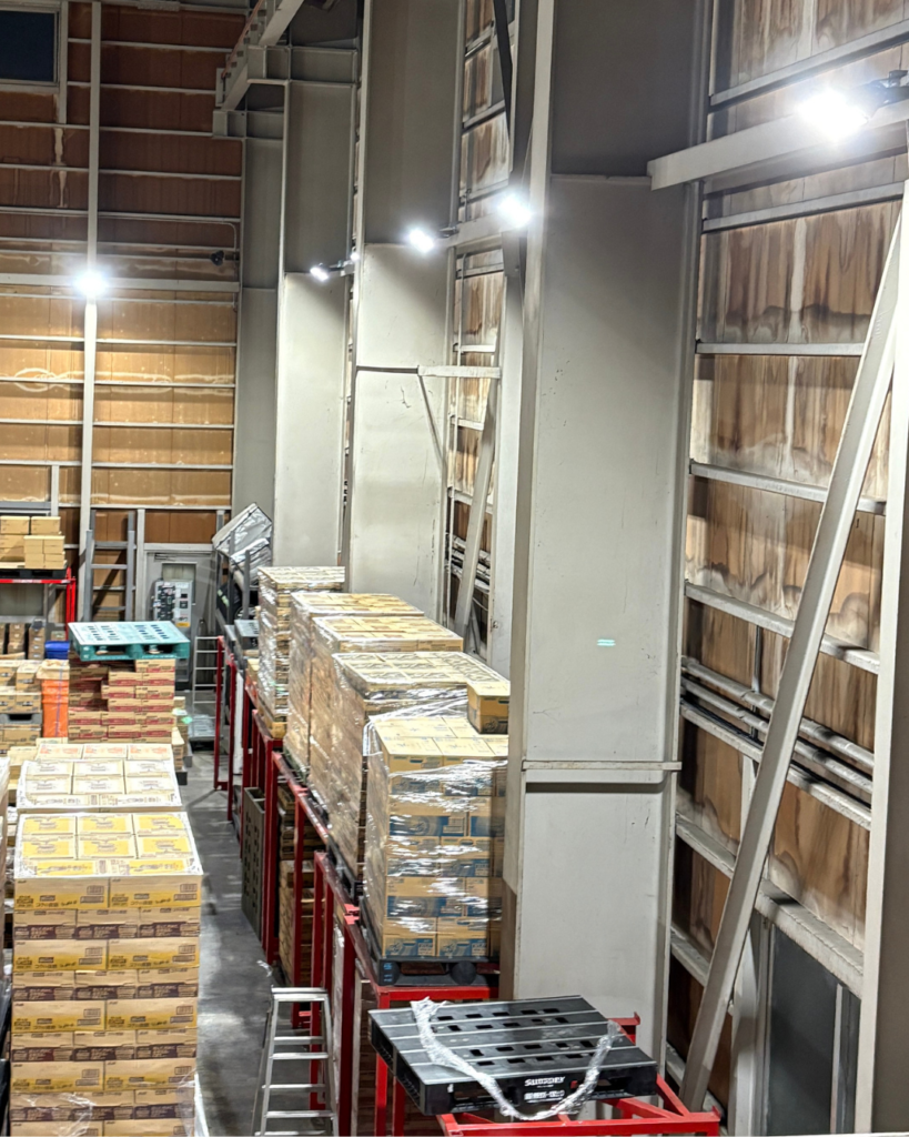 部屋やコストに合わせて照明の提案